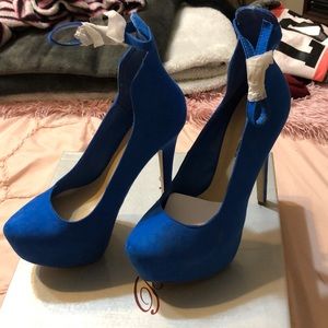 Blue Suede Pumps